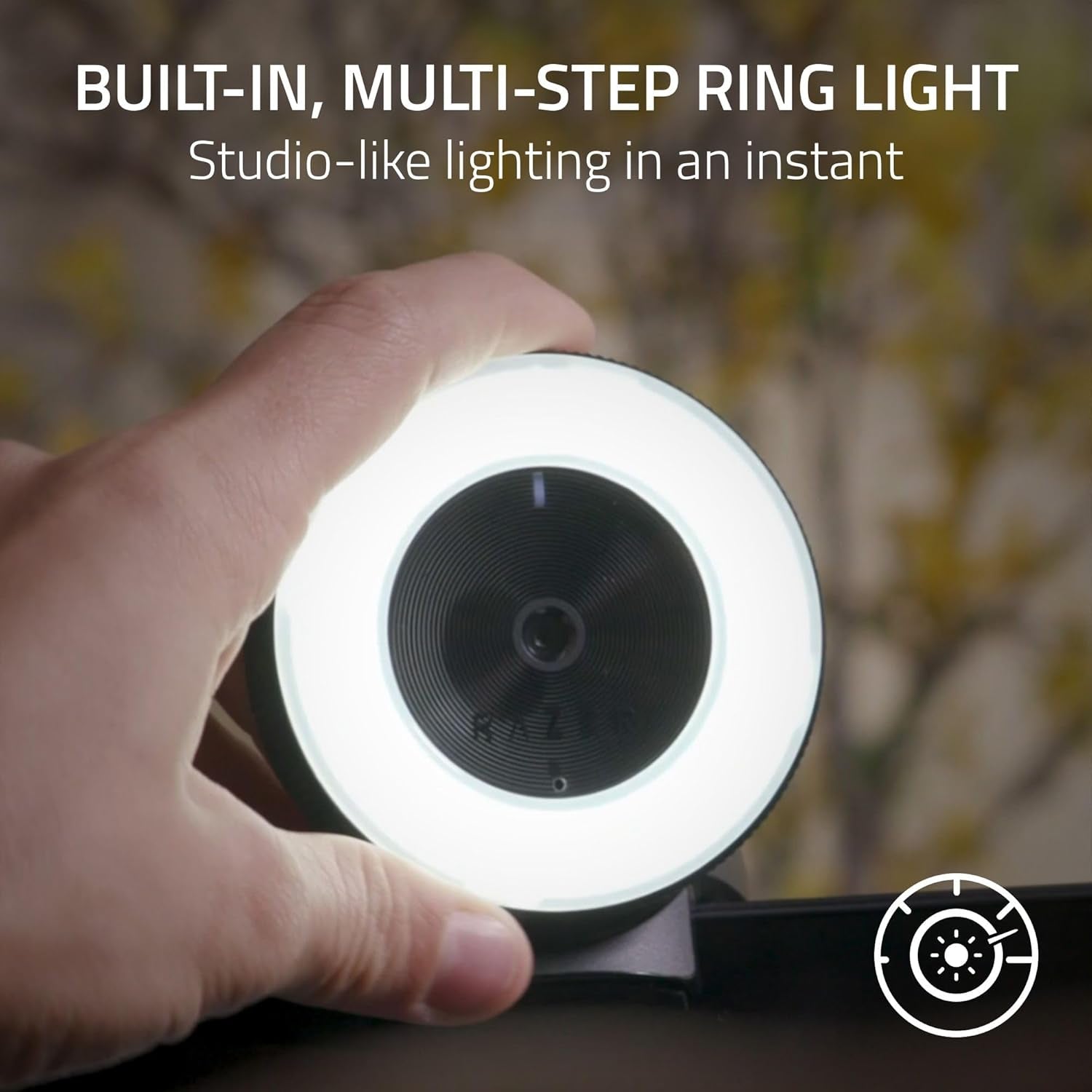 Razer Kiyo - Streaming Camera with Ring Lighting (USB Webcam, HD Video 720P, 60 FPS, Compatible with Open Broadcaster Software, Xsplit, Autofocus, Camera Clip, Tripod Connection) Black