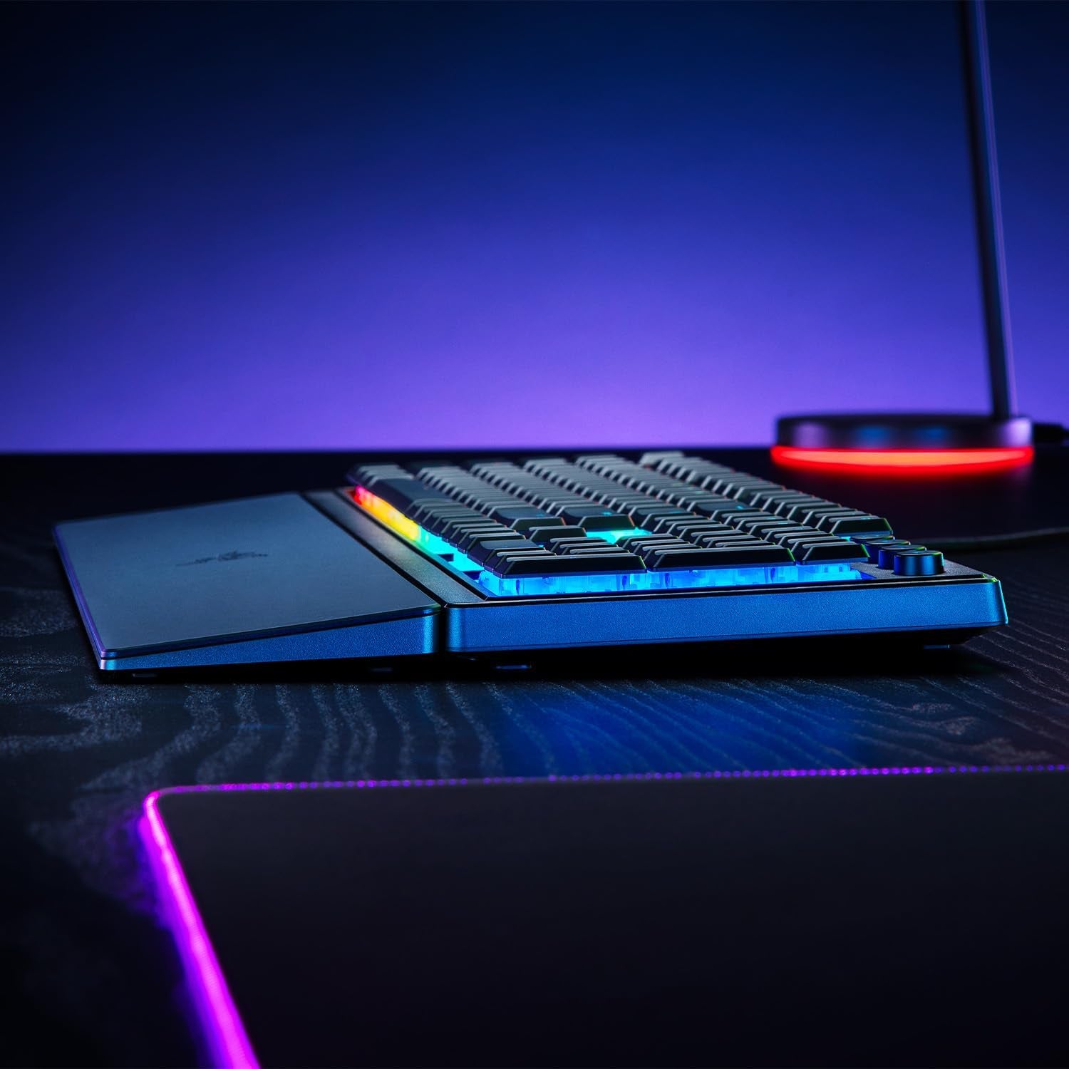Razer Ornata V3 - Low-Profile Mecha-Membrane Keyboard with Razer Chroma RGB (Hybrid Mecha-Membrane Switch, Ergonomic Wrist Rest) QWERTY UK Layout | Black