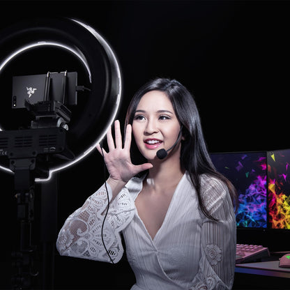 Razer Kiyo - Streaming Camera with Ring Lighting (USB Webcam, HD Video 720P, 60 FPS, Compatible with Open Broadcaster Software, Xsplit, Autofocus, Camera Clip, Tripod Connection) Black