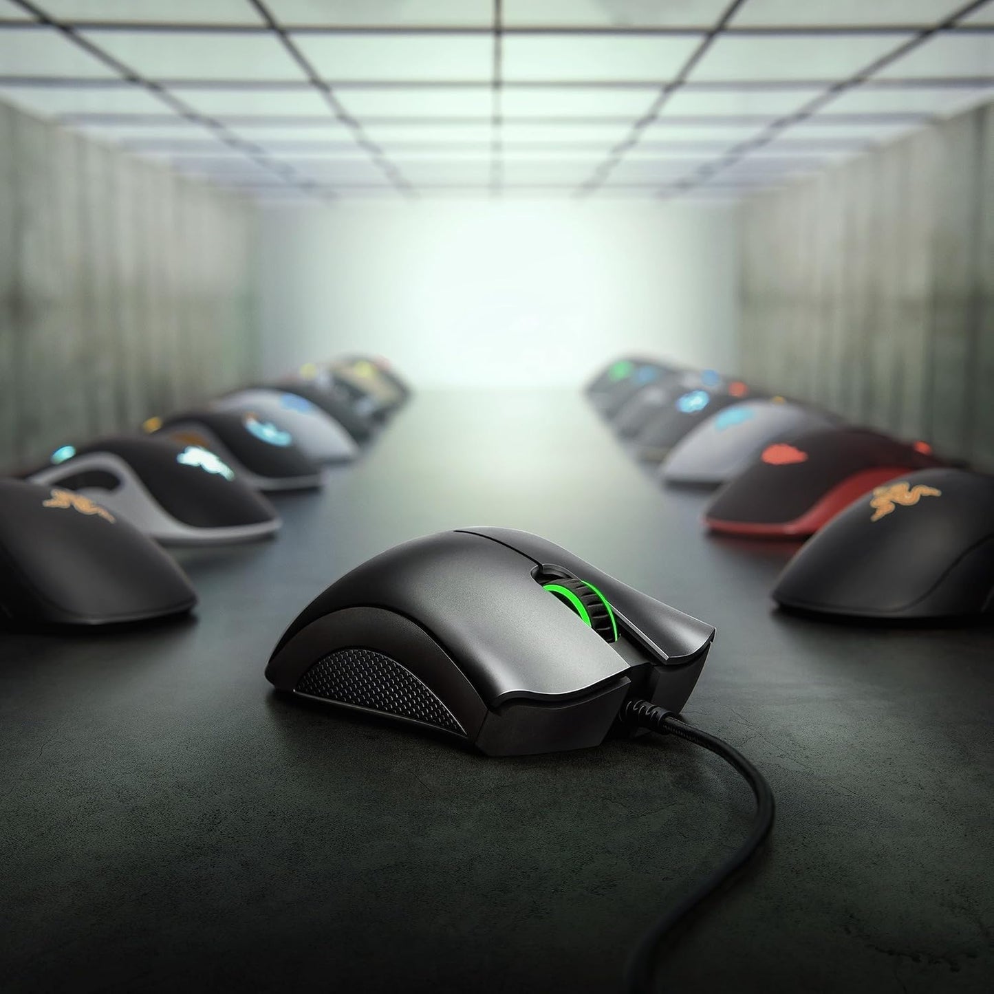 Razer Deathadder Essential (2021) - Wired Gaming Mouse (Optical Sensor, 6400 DPI, 5 Programmable Buttons, Ergonomic Form Factor) White