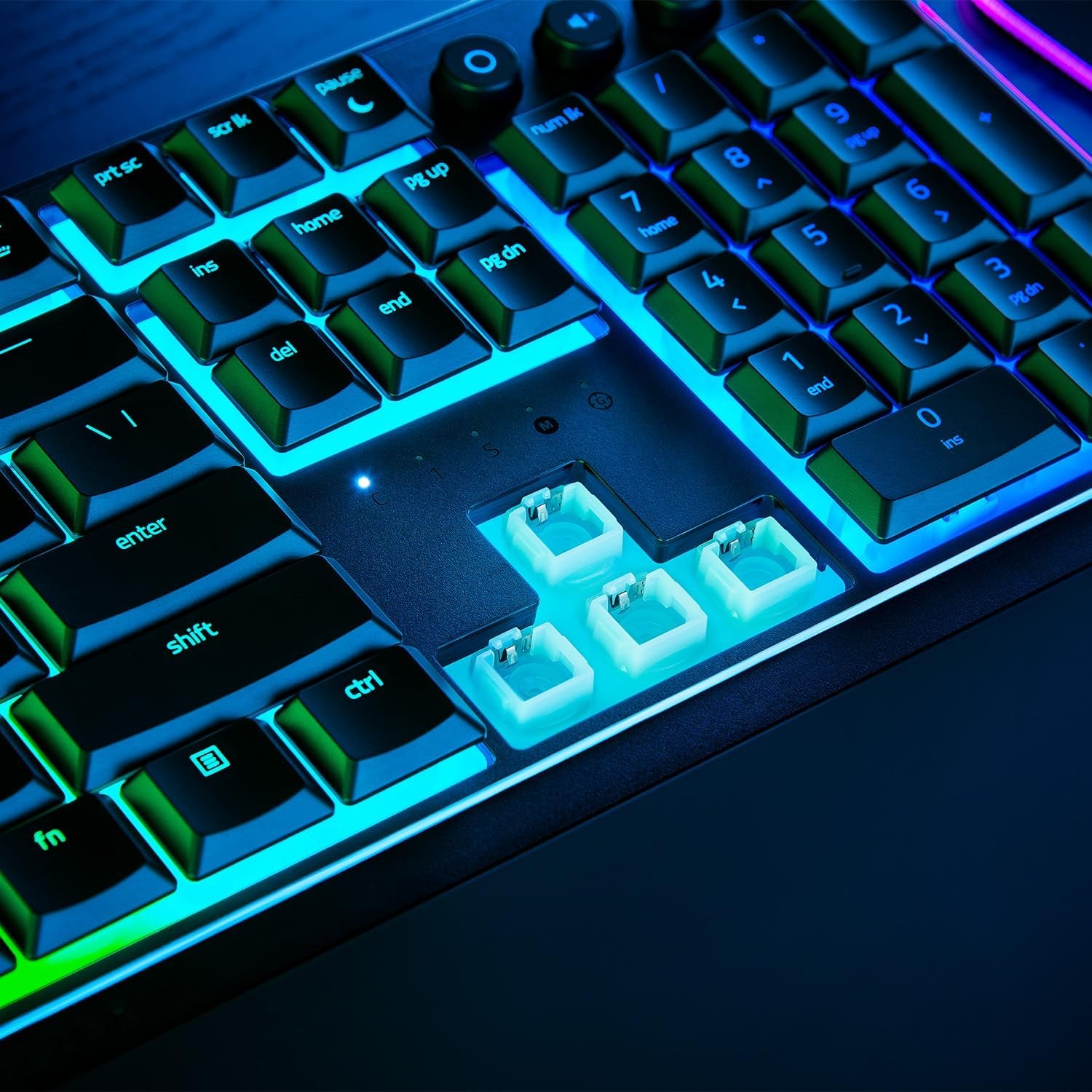 Razer Ornata V3 - Low-Profile Mecha-Membrane Keyboard with Razer Chroma RGB (Hybrid Mecha-Membrane Switch, Ergonomic Wrist Rest) QWERTY UK Layout | Black